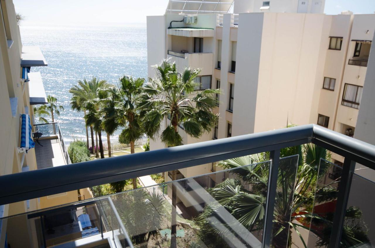 El Coral Apartment - First Beach Line إِستيبونا المظهر الخارجي الصورة
